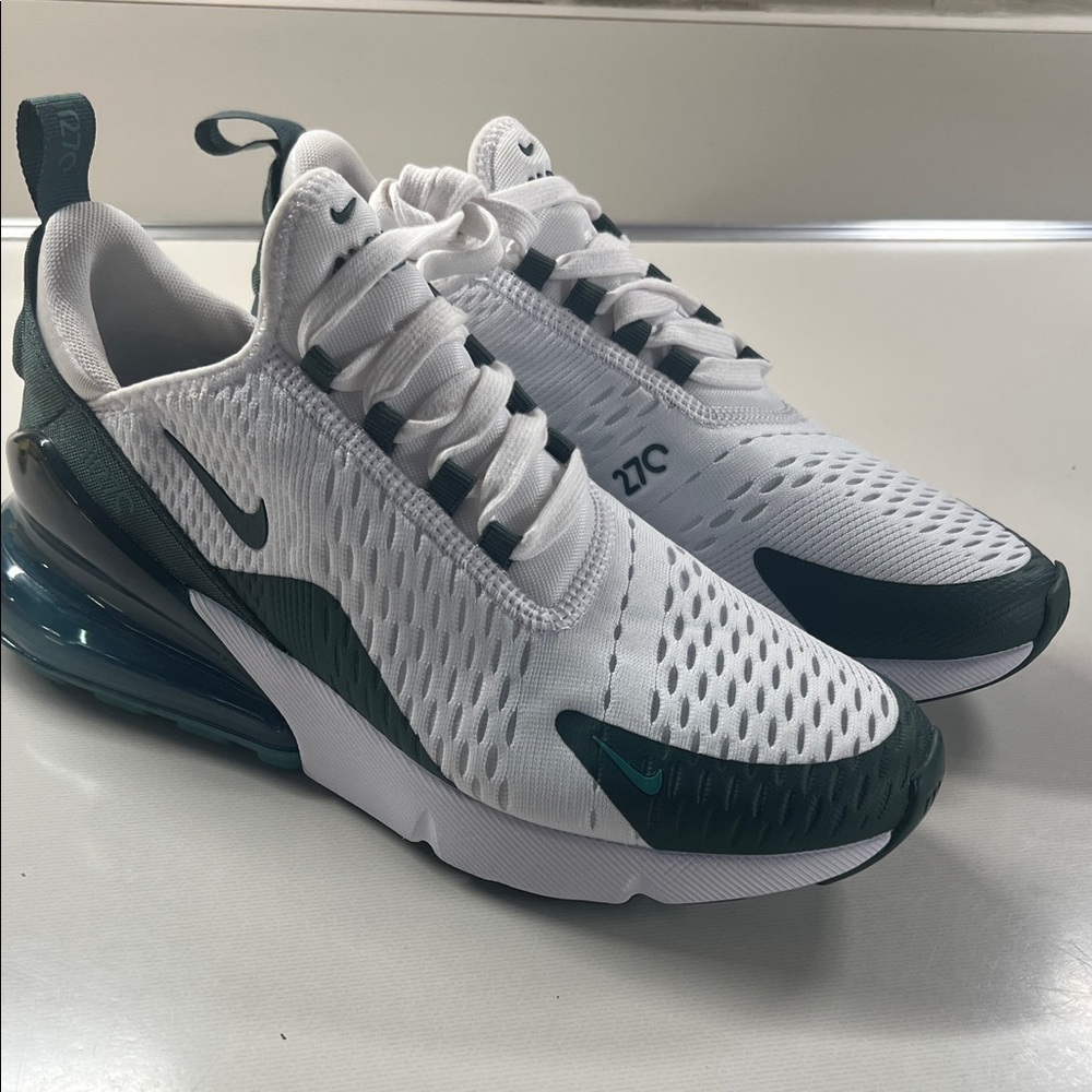 Nike Air Max 270 White and Dark Green Sneakers - Women 8.0 EU 39